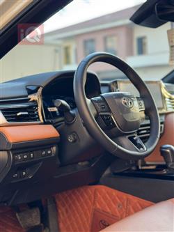 تۆیۆتا کامری